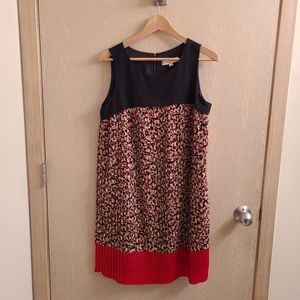 LOFT Sleeveless Pleated Shift D…